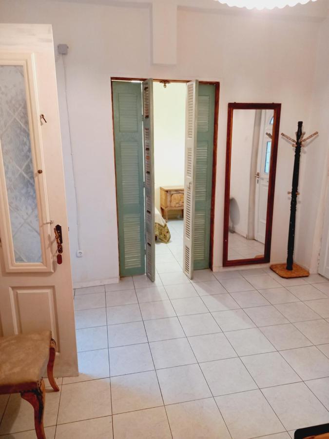 Στην Αυλή Της Ράχης Kalamata Exterior foto